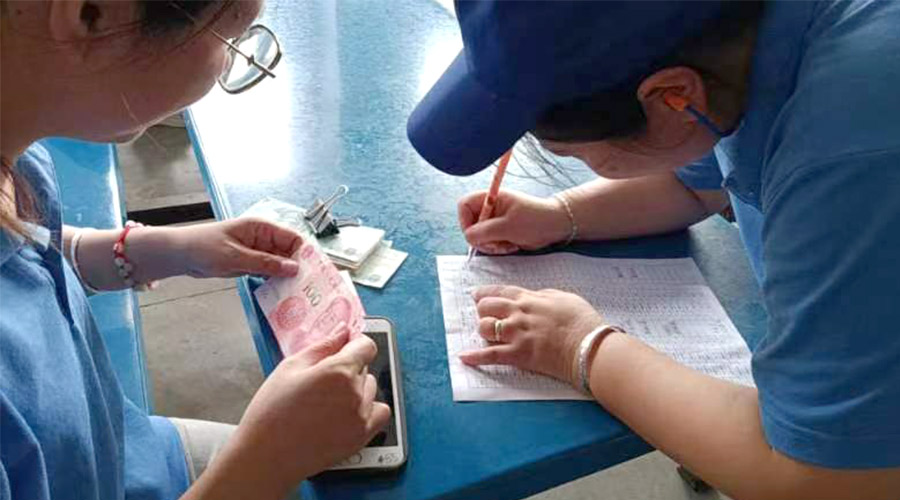 情系職工！金環(huán)電器為員工發(fā)放中秋暖心福利