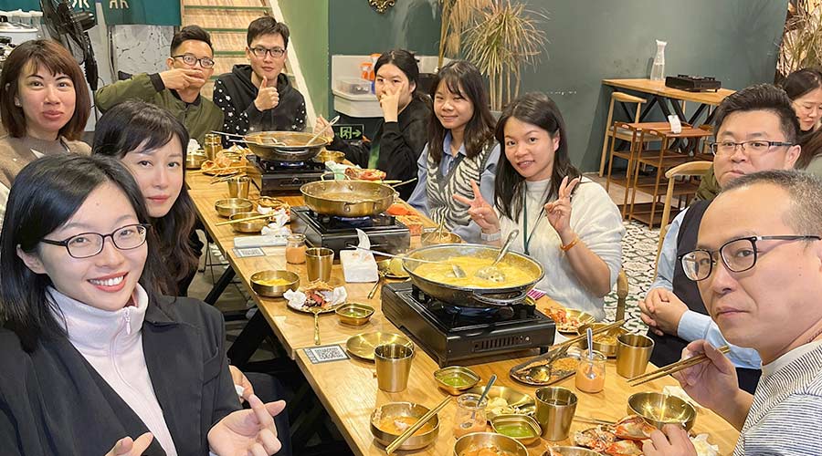 寒冬暖心！金環(huán)電器銷售部組織火鍋團建沖刺2022